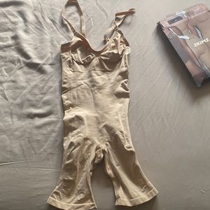SKIMS Bodysuit